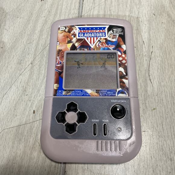 Vtg American gladiators handheld MGA LCD Micro Games USA 1992 Rare Working - Picture 2 of 4
